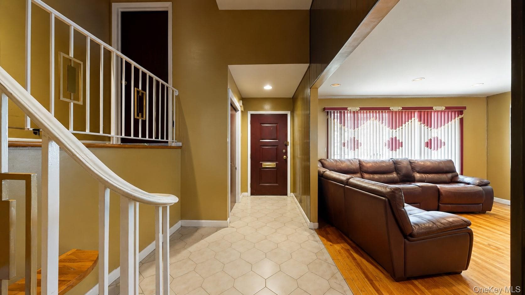 336 W Valley Stream Boulevard thumbnail 7