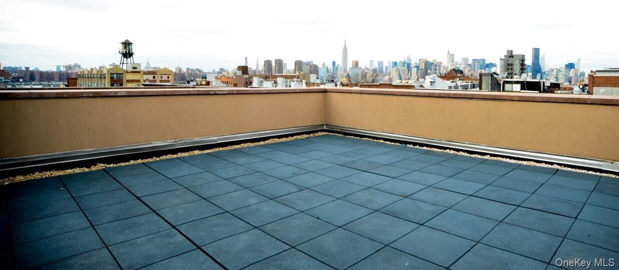 114 Greenpoint Avenue thumbnail 24