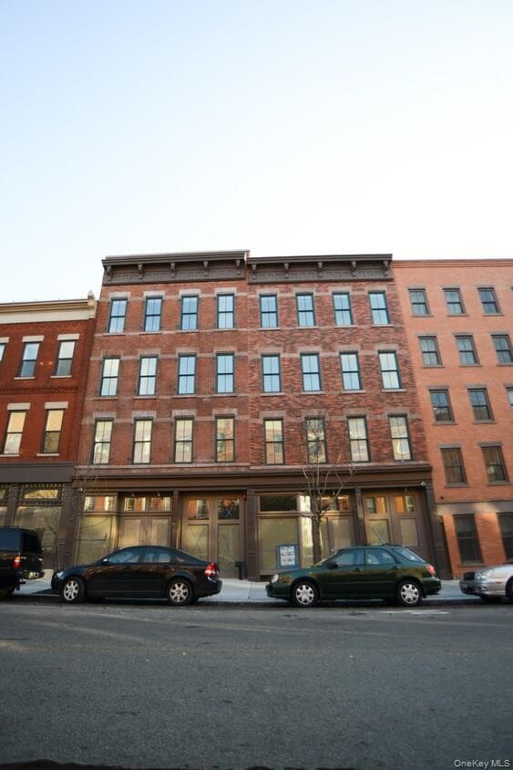 114 Greenpoint Avenue thumbnail 2