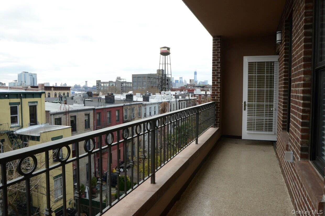 114 Greenpoint Avenue thumbnail 22