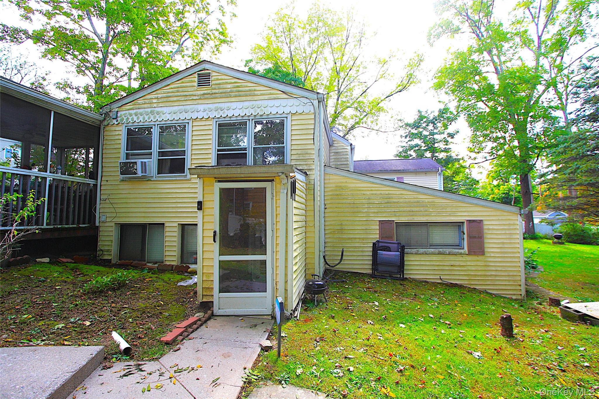 2222 Crompond Road thumbnail 4