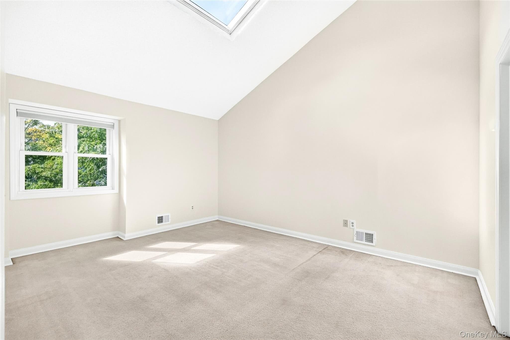 72 Chester Lane thumbnail 17
