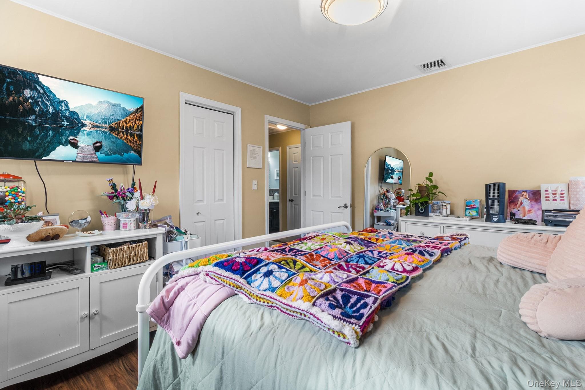 142 Montgomery Avenue thumbnail 19