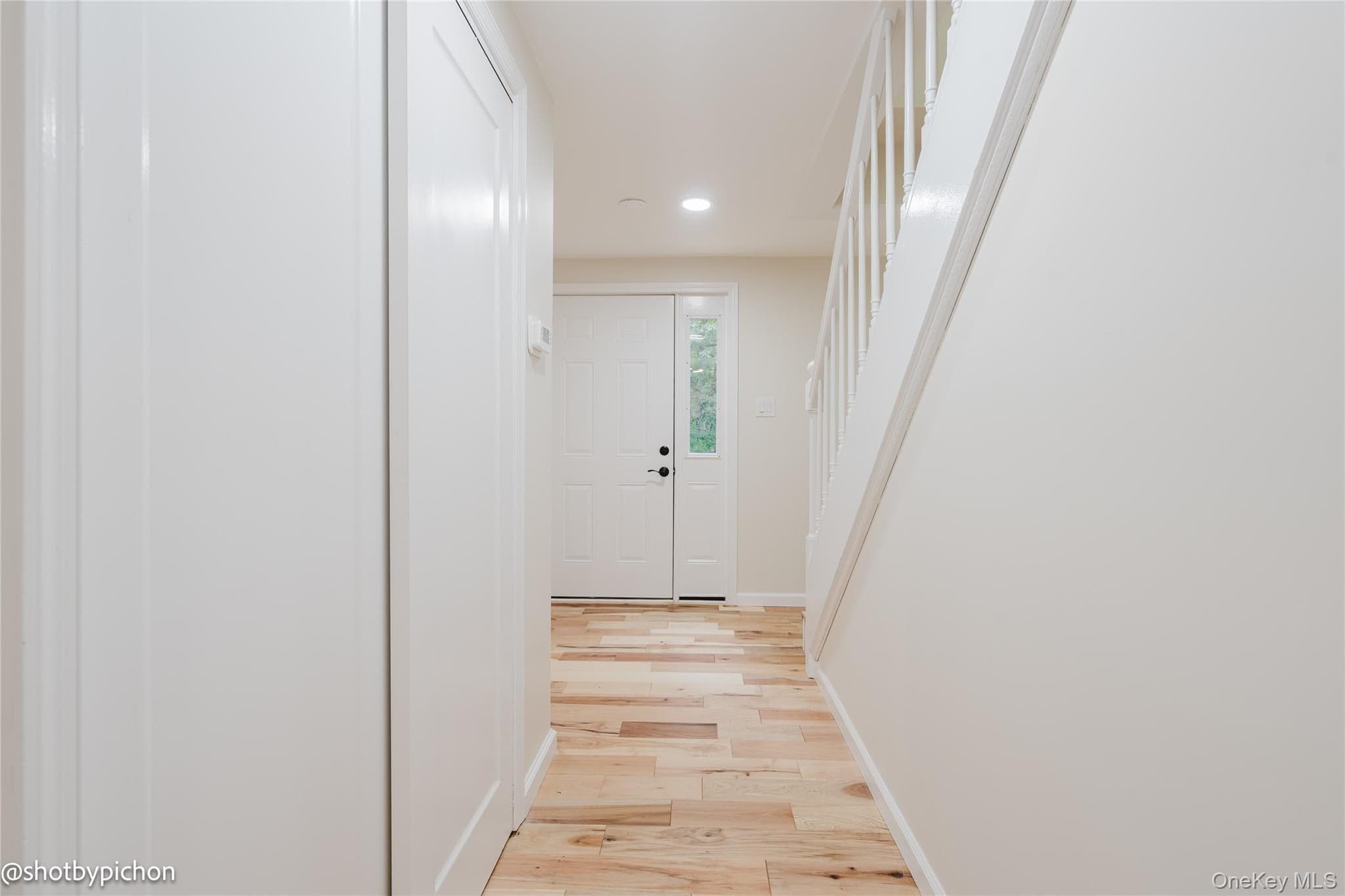 447 N Elting Corners Road thumbnail 19