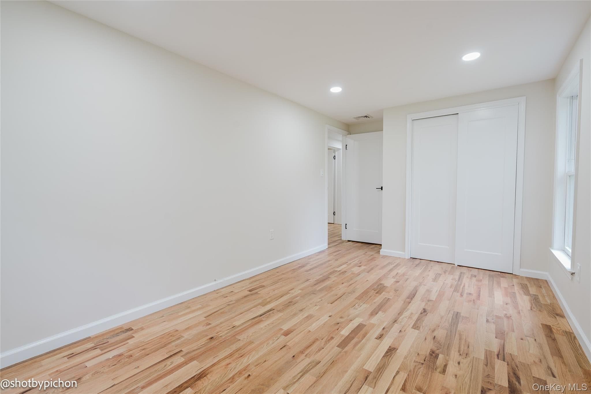 447 N Elting Corners Road thumbnail 35
