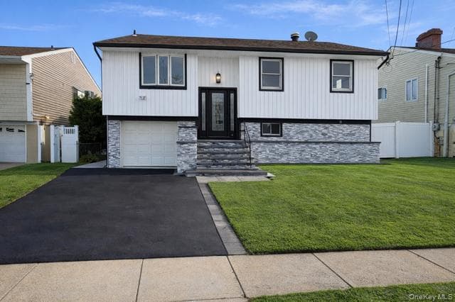 62 E 1st Street, Freeport