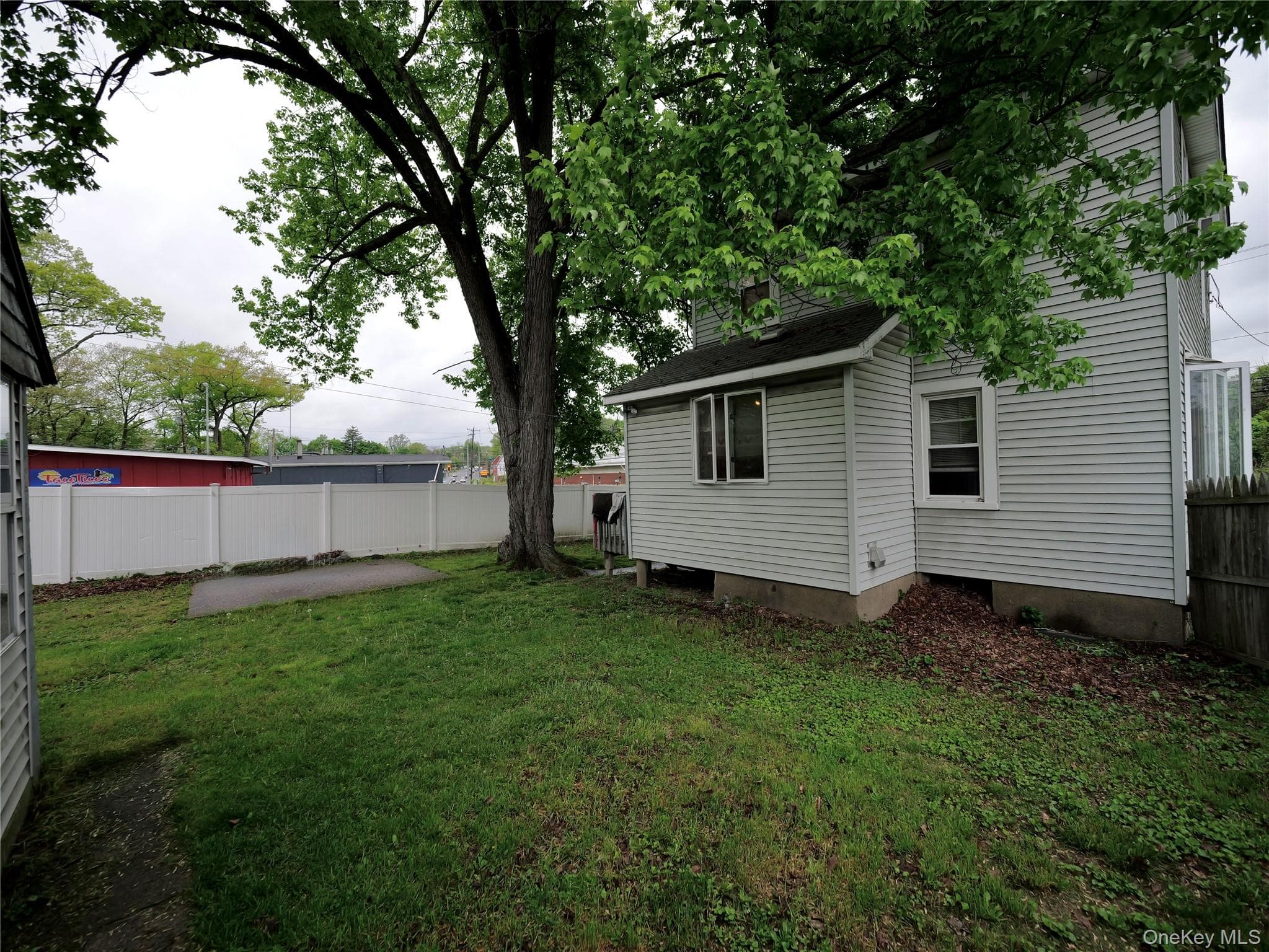 809 South Street thumbnail 26