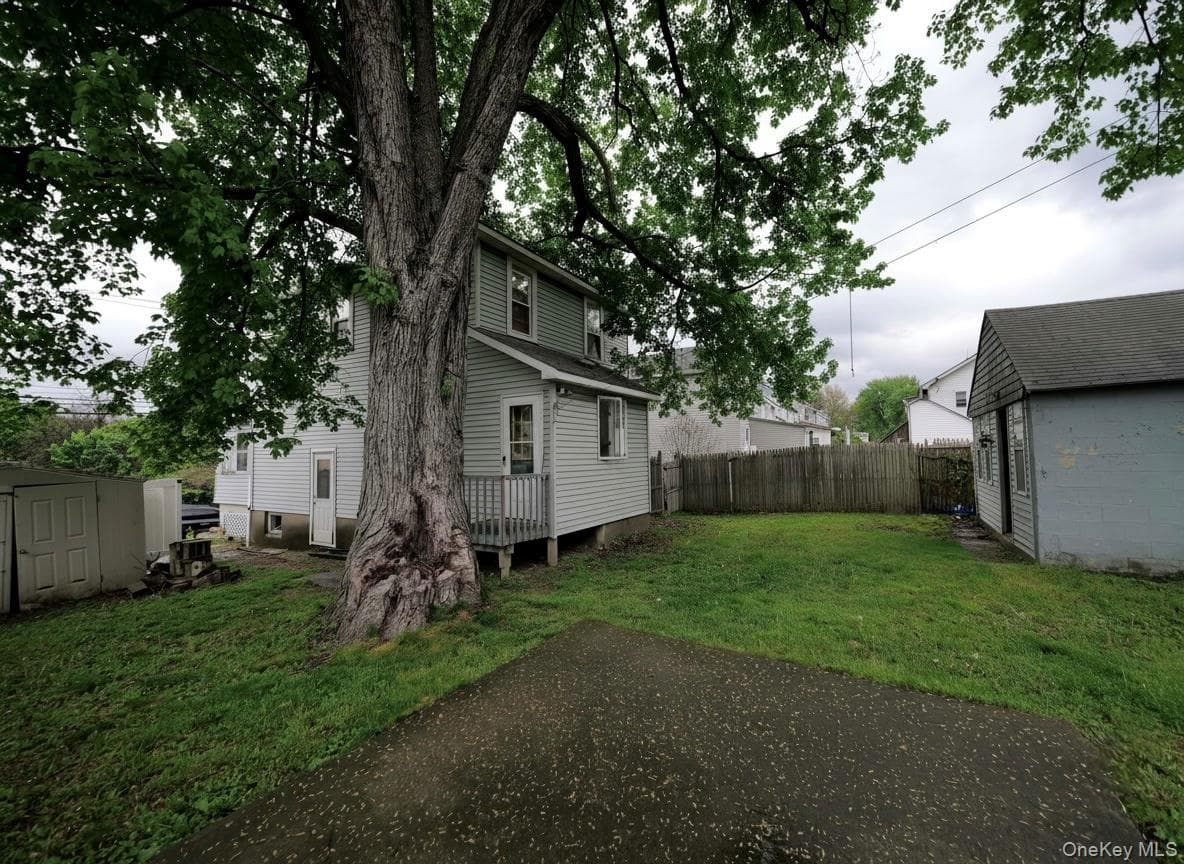 809 South Street thumbnail 23