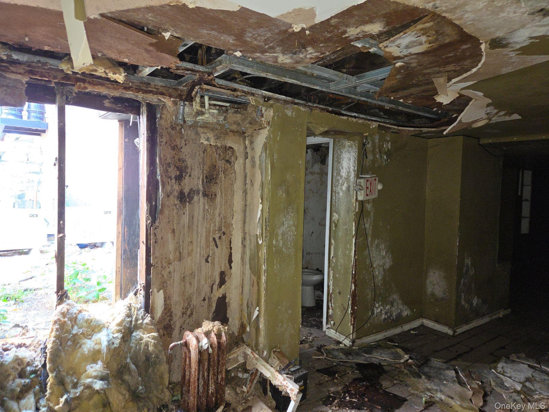 74 Utica Avenue thumbnail 10