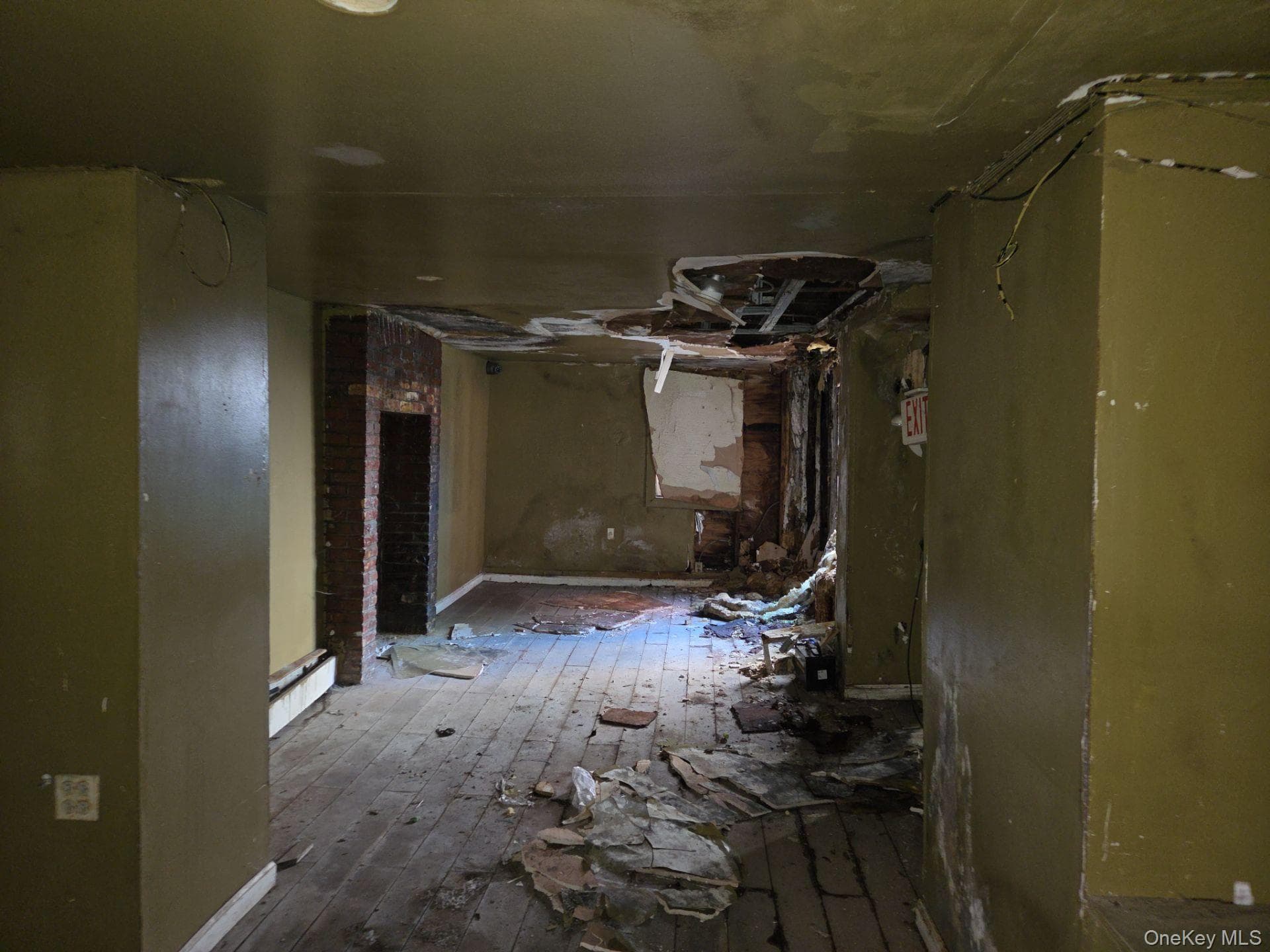 74 Utica Avenue thumbnail 9