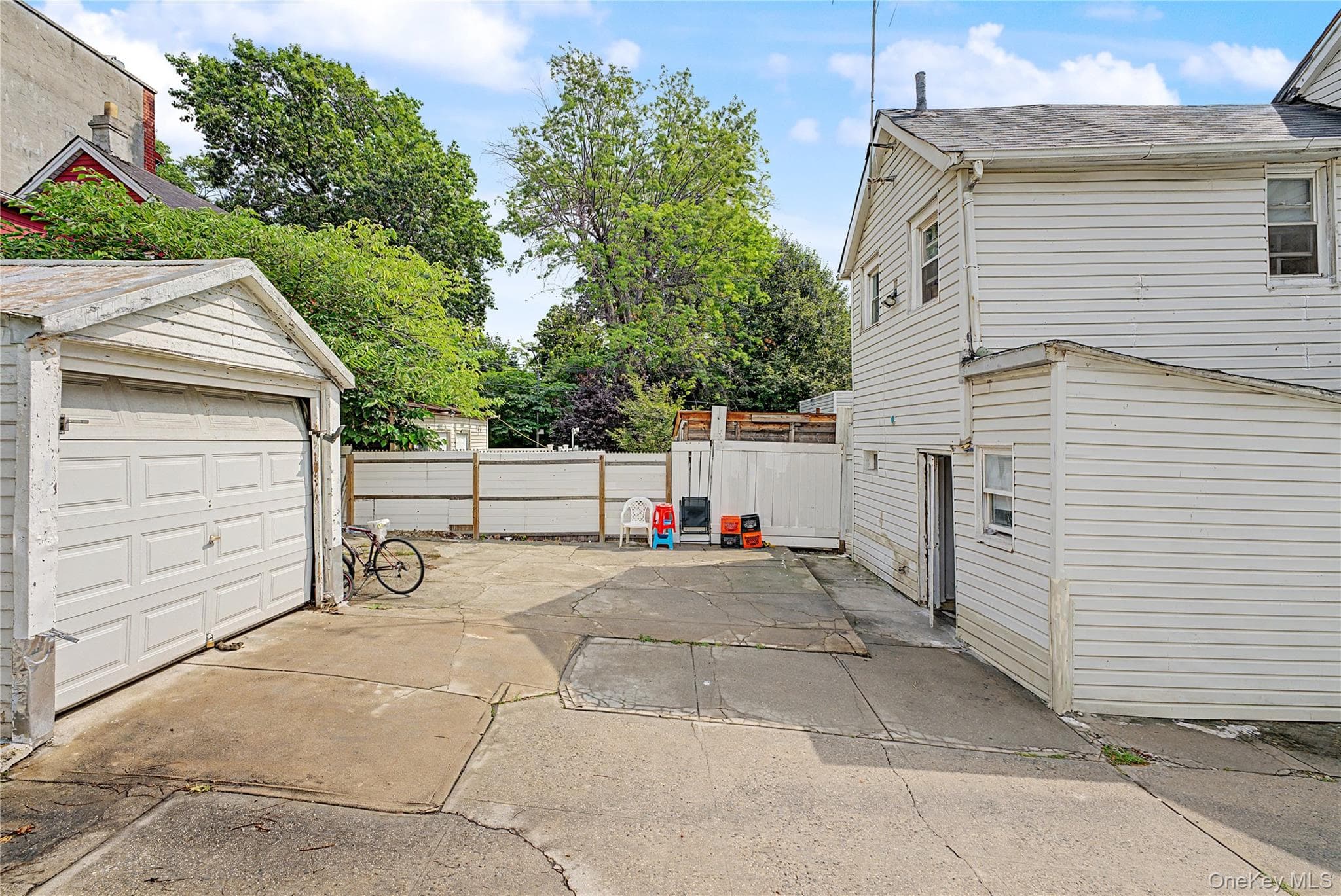 111-83 43rd Avenue thumbnail 5