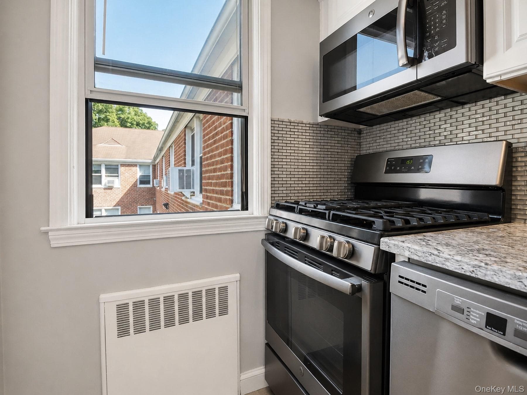 15 Bryant Crescent Unit: 2F thumbnail 9