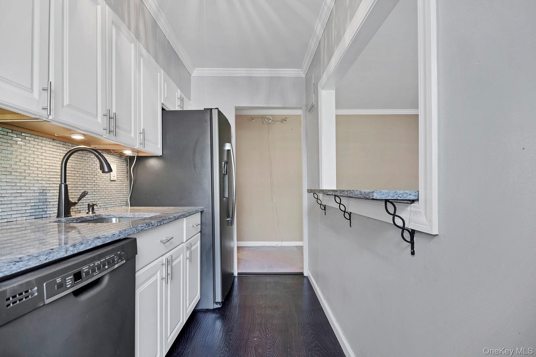 15 Bryant Crescent Unit: 2F thumbnail 11