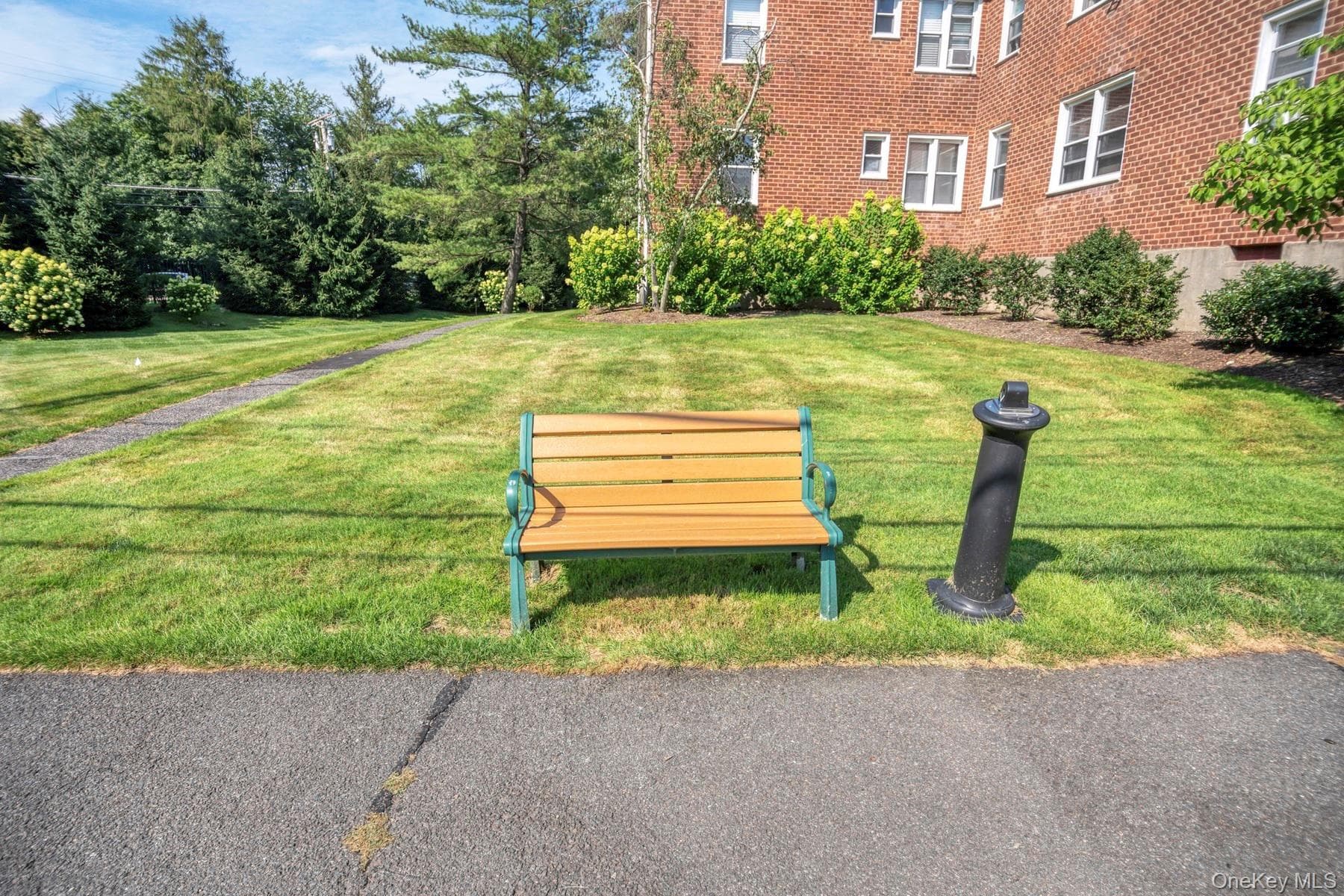 15 Bryant Crescent Unit: 2F thumbnail 24