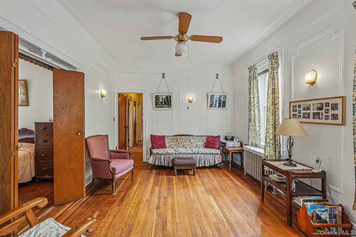 2117 Hazen Street thumbnail 9