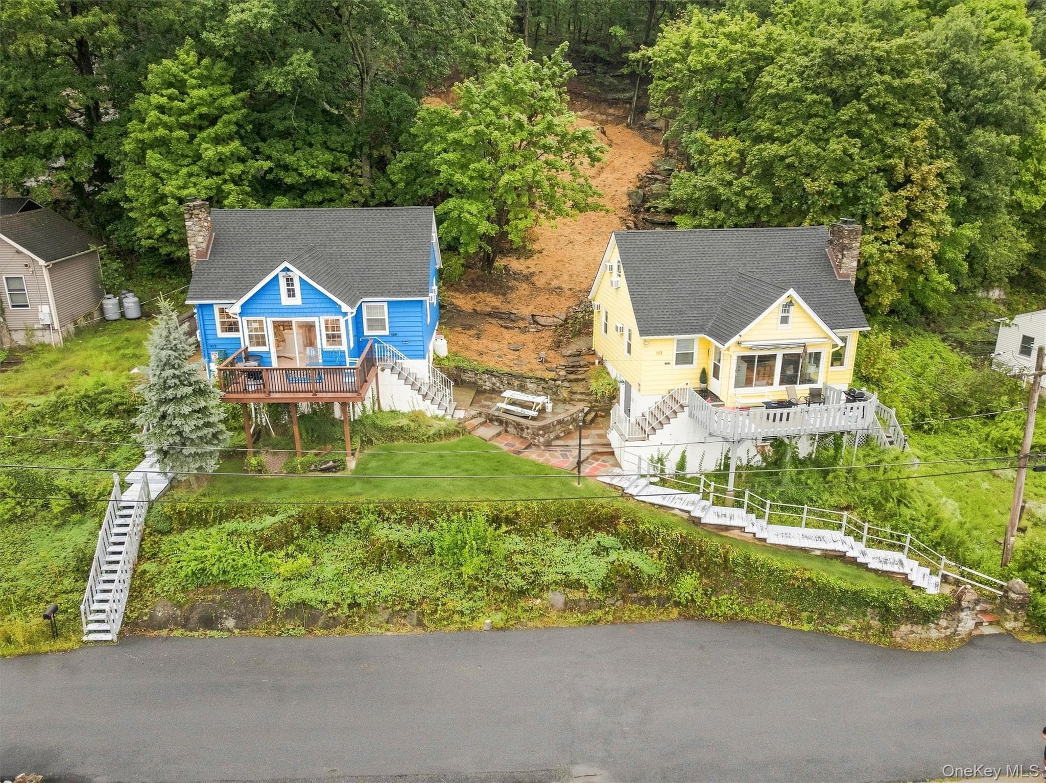 113 Lake Shore Road thumbnail 2