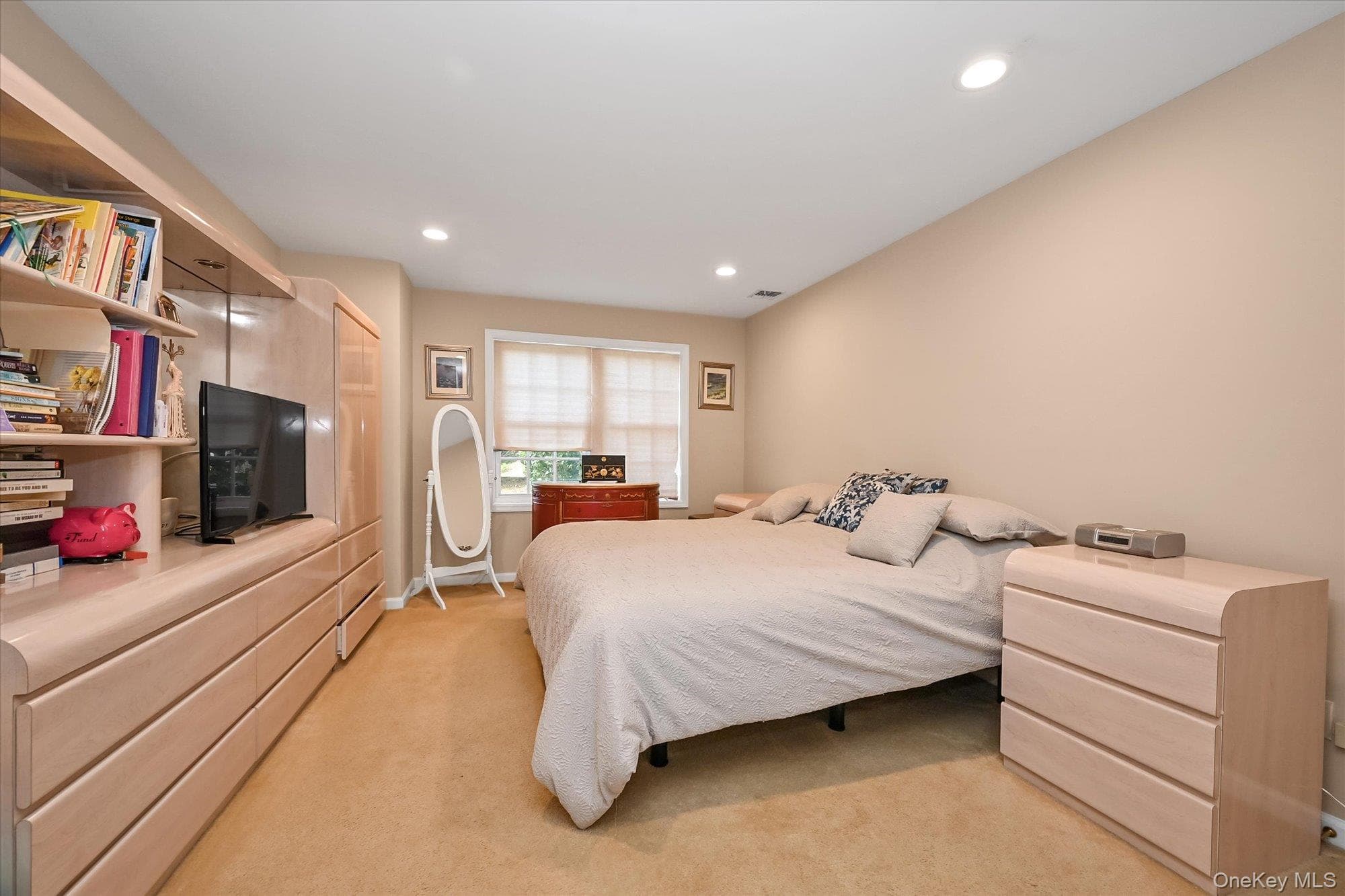 1067 Savoy Drive thumbnail 14