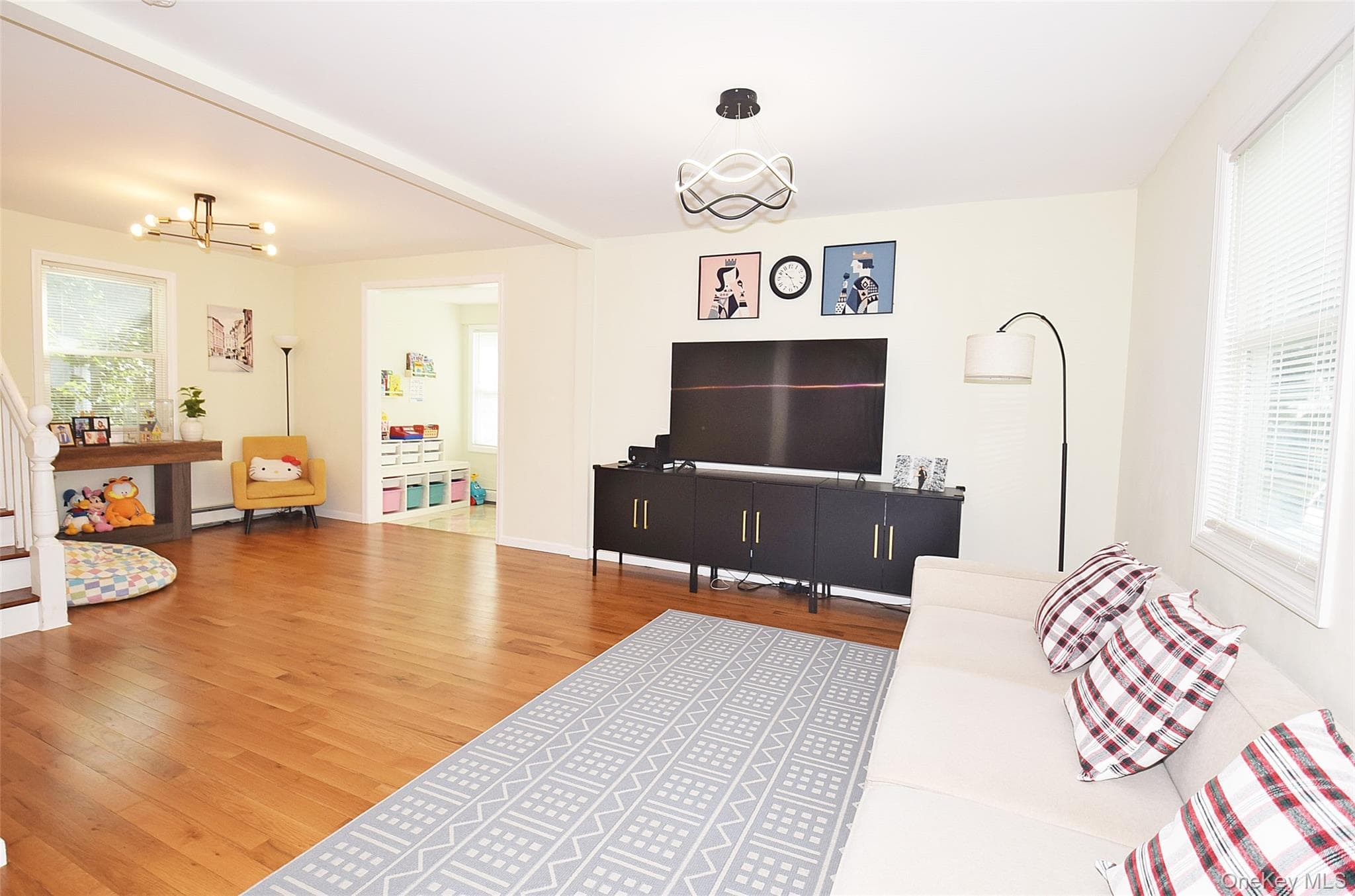 17 Maple Avenue thumbnail 6