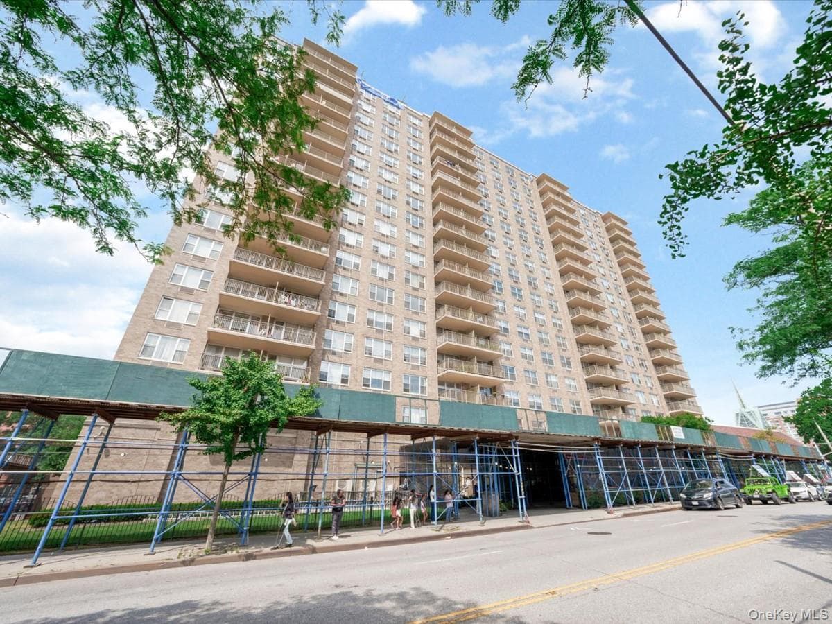 41-40 Union Street Unit: 8V, Flushing