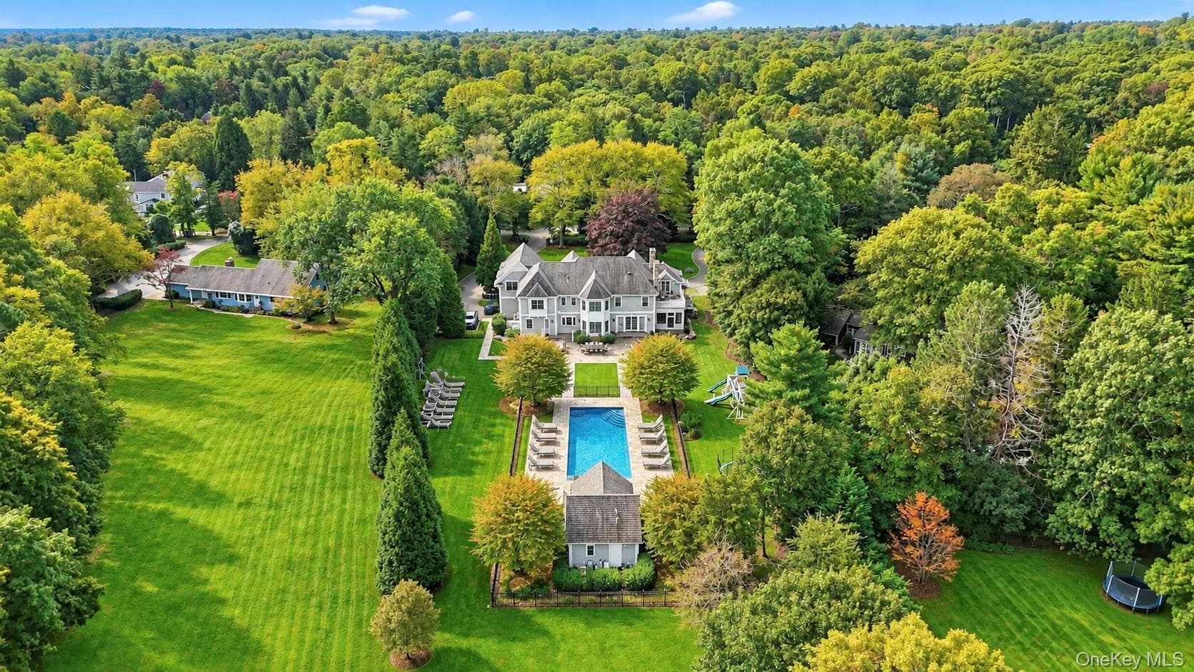 1940 Midlane, Muttontown