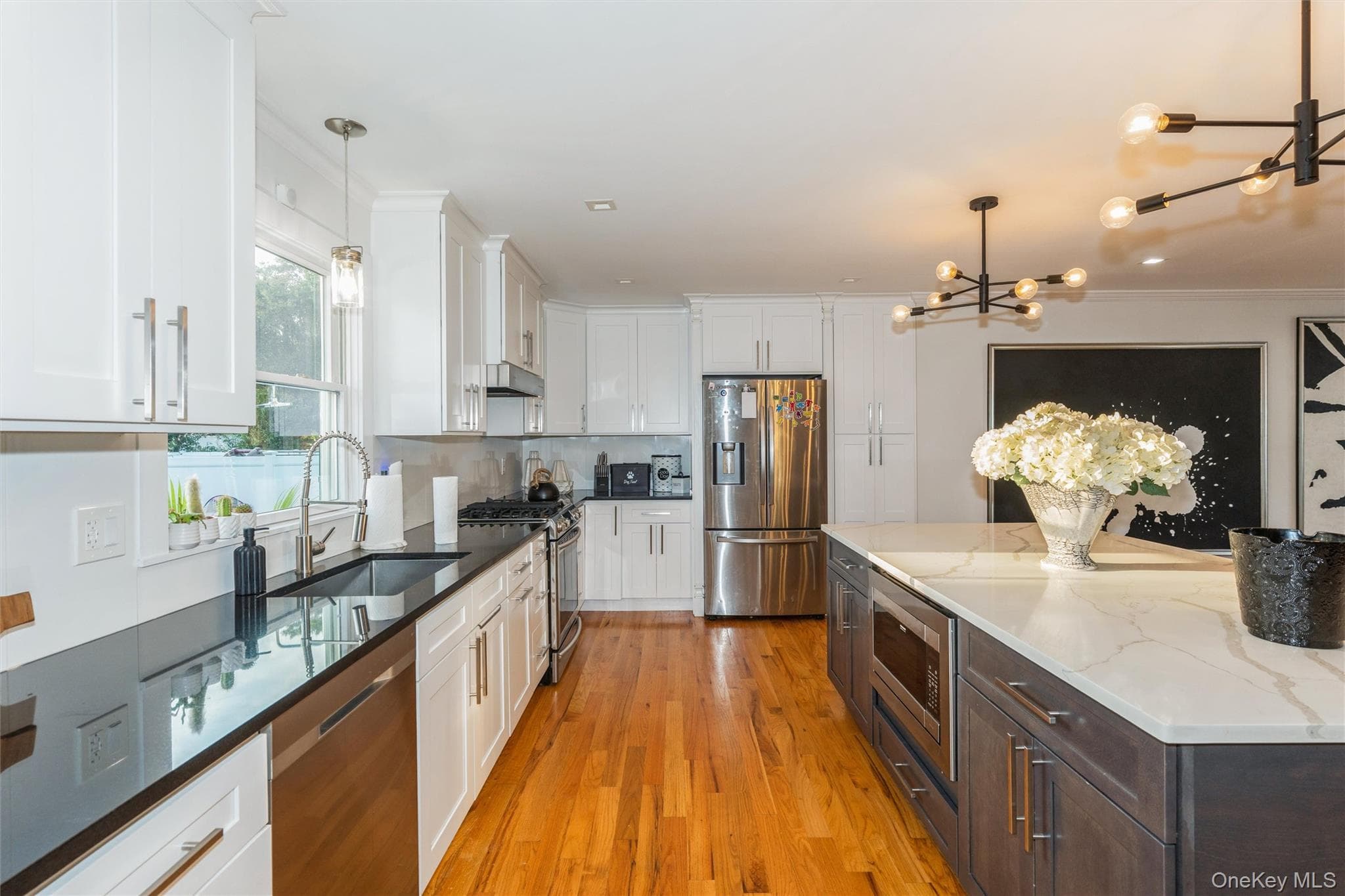 1402 Merrick Avenue thumbnail 13