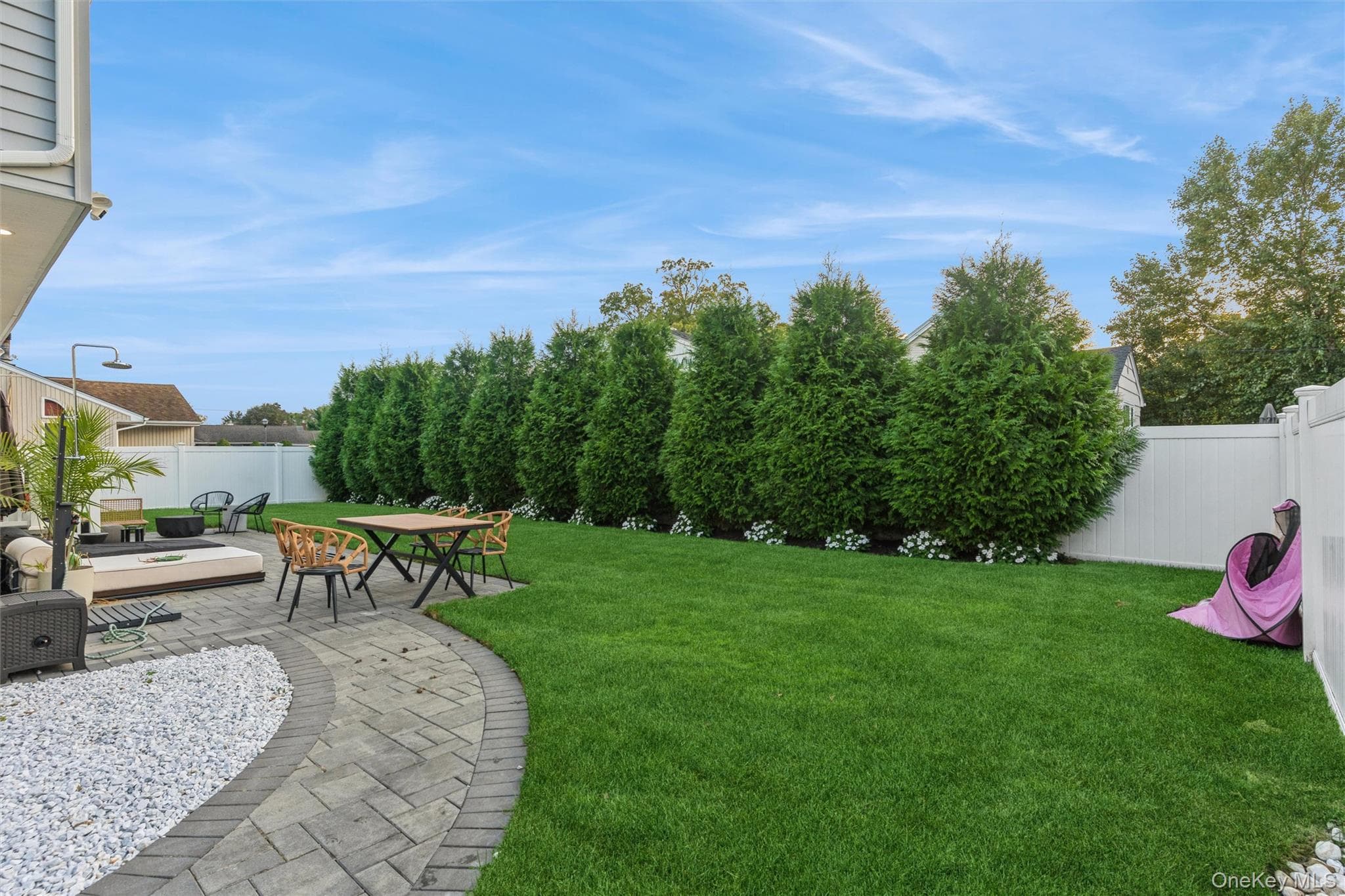 1402 Merrick Avenue thumbnail 35