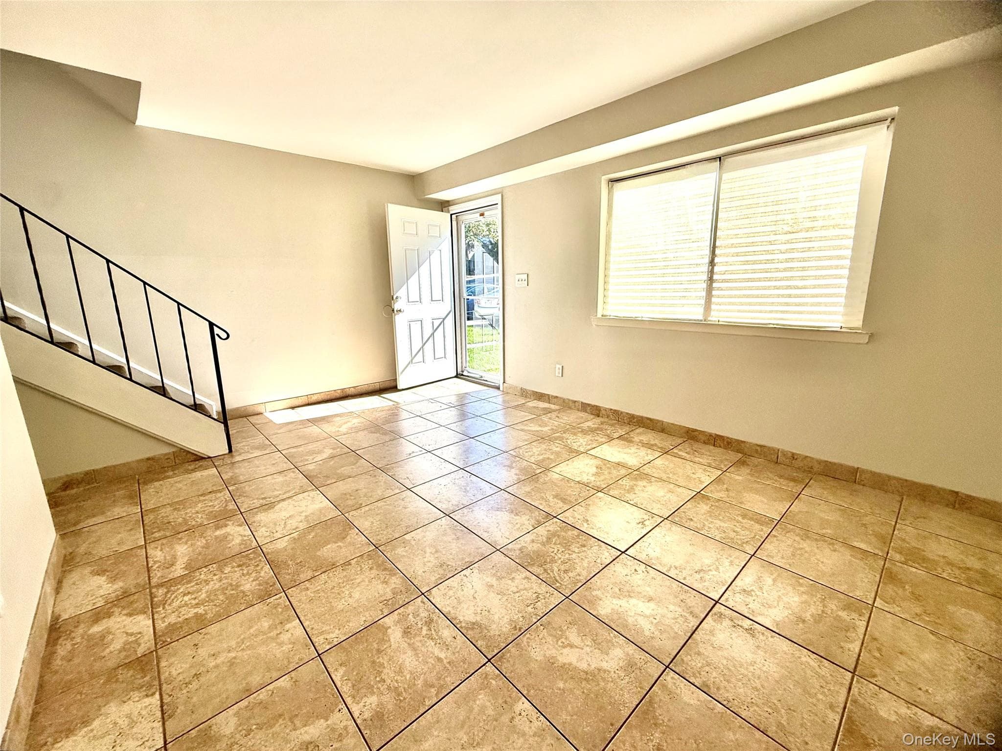 136 Hill Crescent thumbnail 5