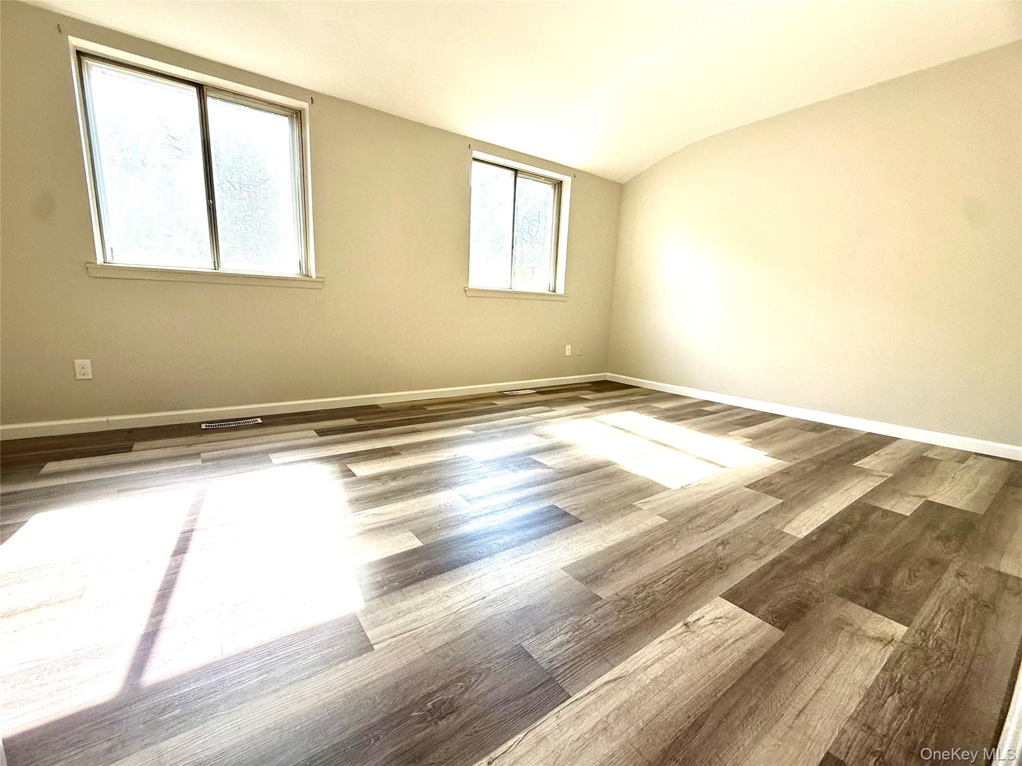 136 Hill Crescent thumbnail 12