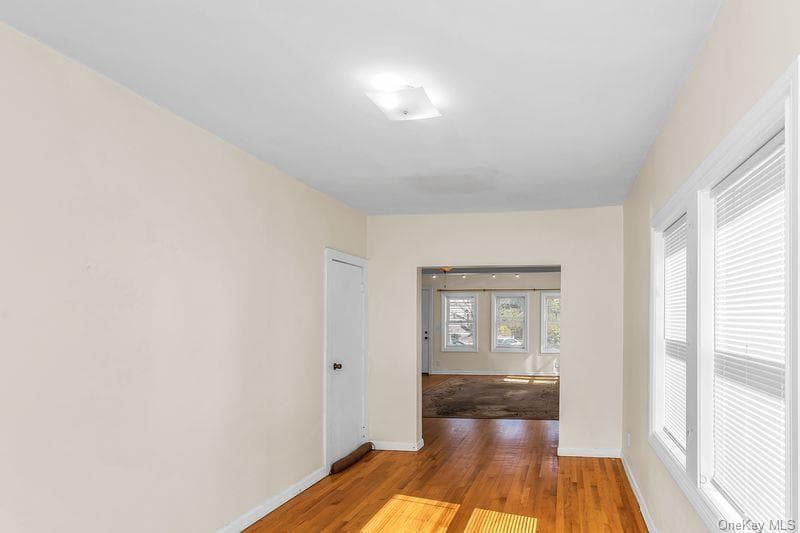 548 E Broadway thumbnail 18