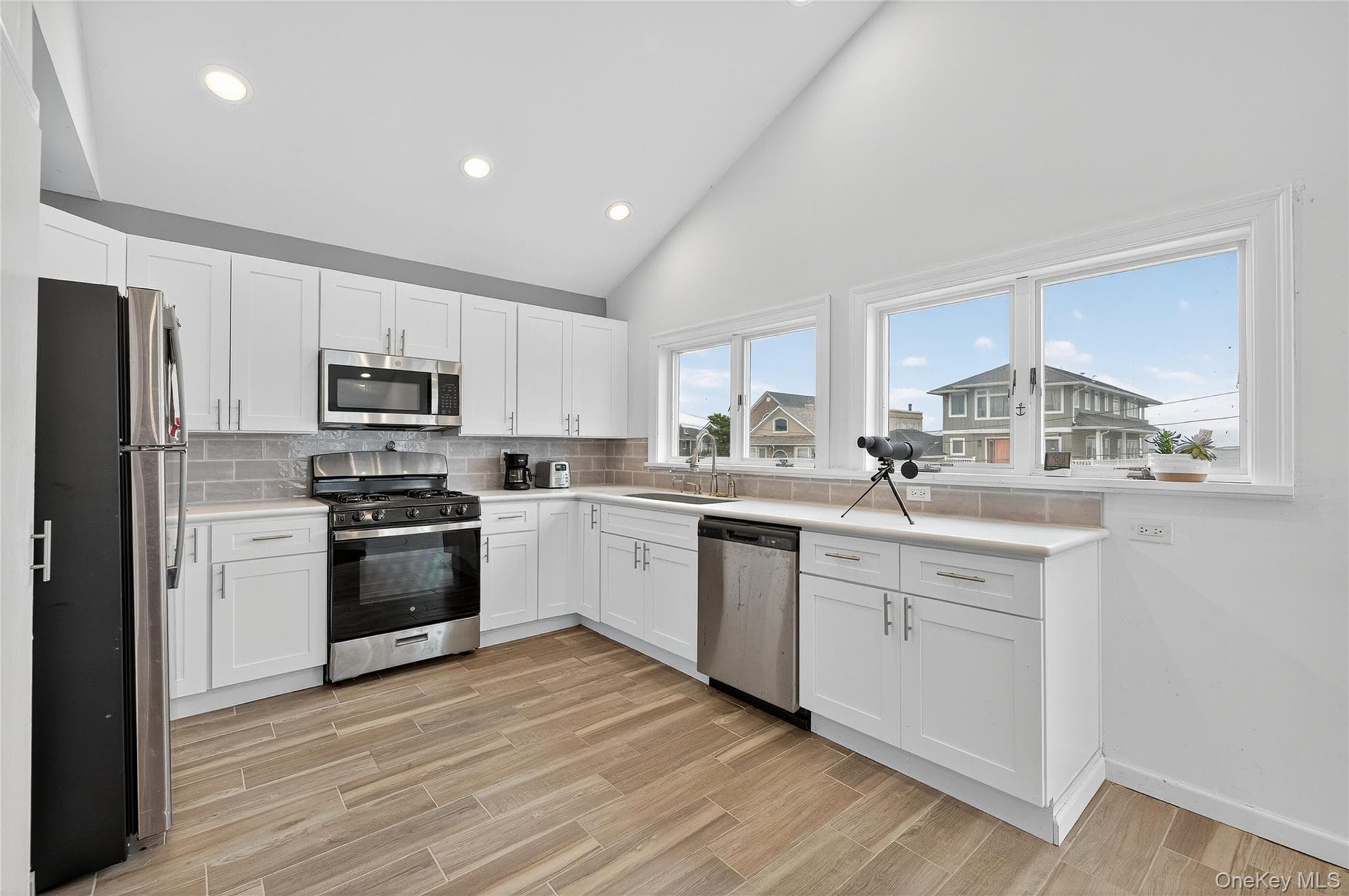 88 Bayview Avenue thumbnail 6