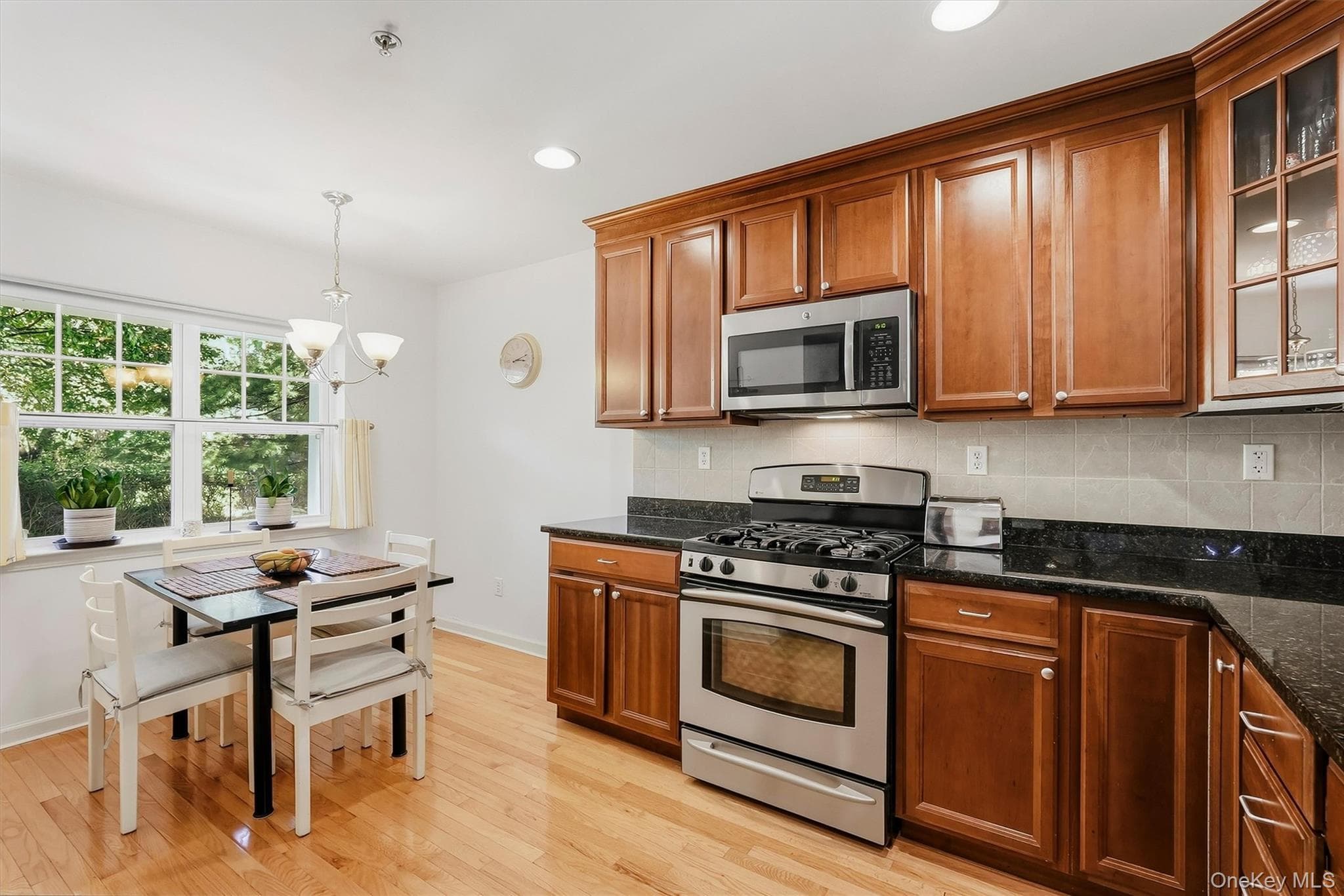 111 Highridge Court thumbnail 3
