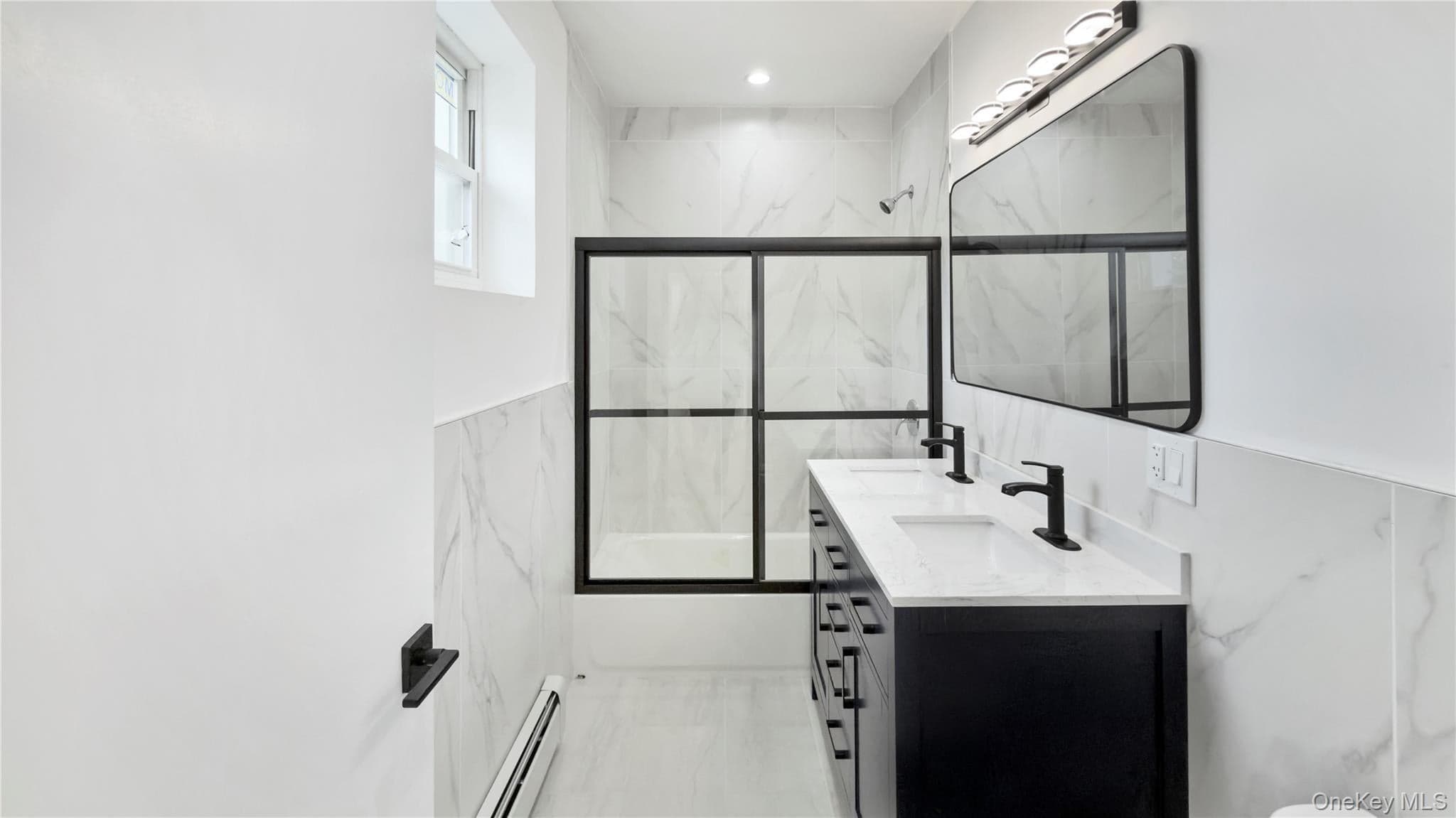 903 E 93rd Street thumbnail 13