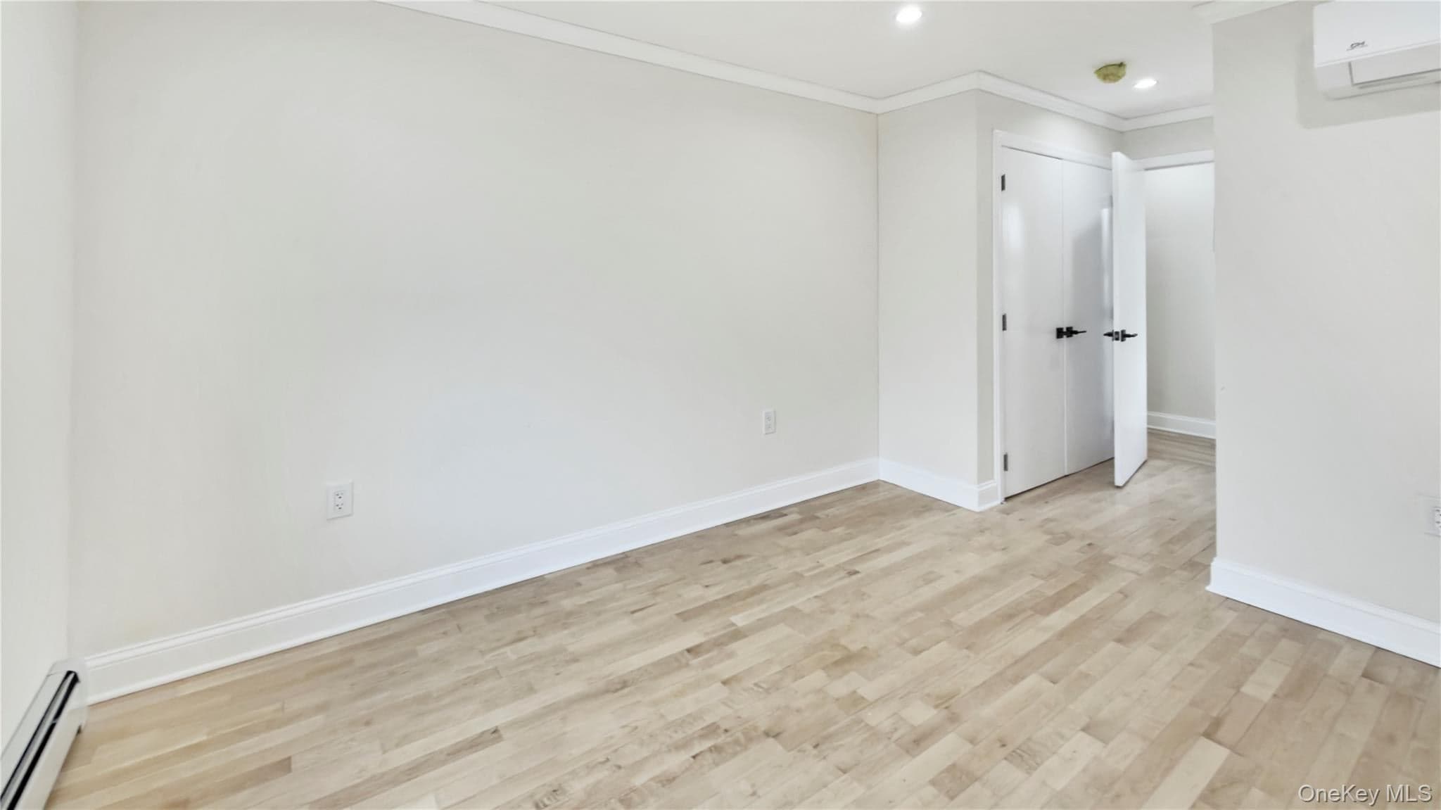 903 E 93rd Street thumbnail 31