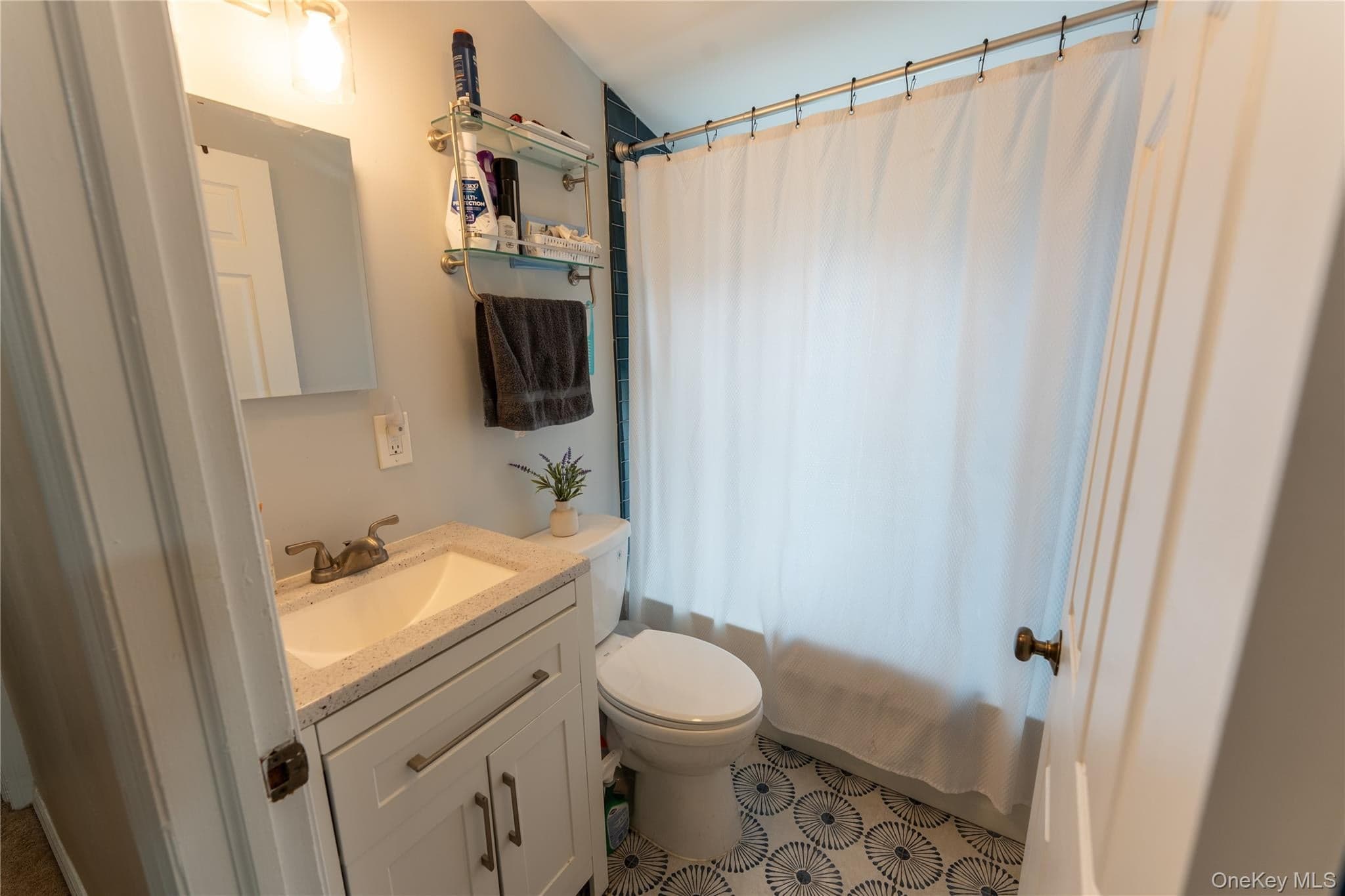81 Montgomery Avenue thumbnail 19