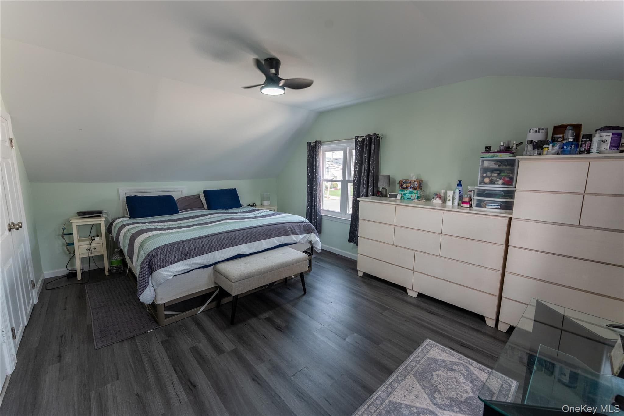 81 Montgomery Avenue thumbnail 23