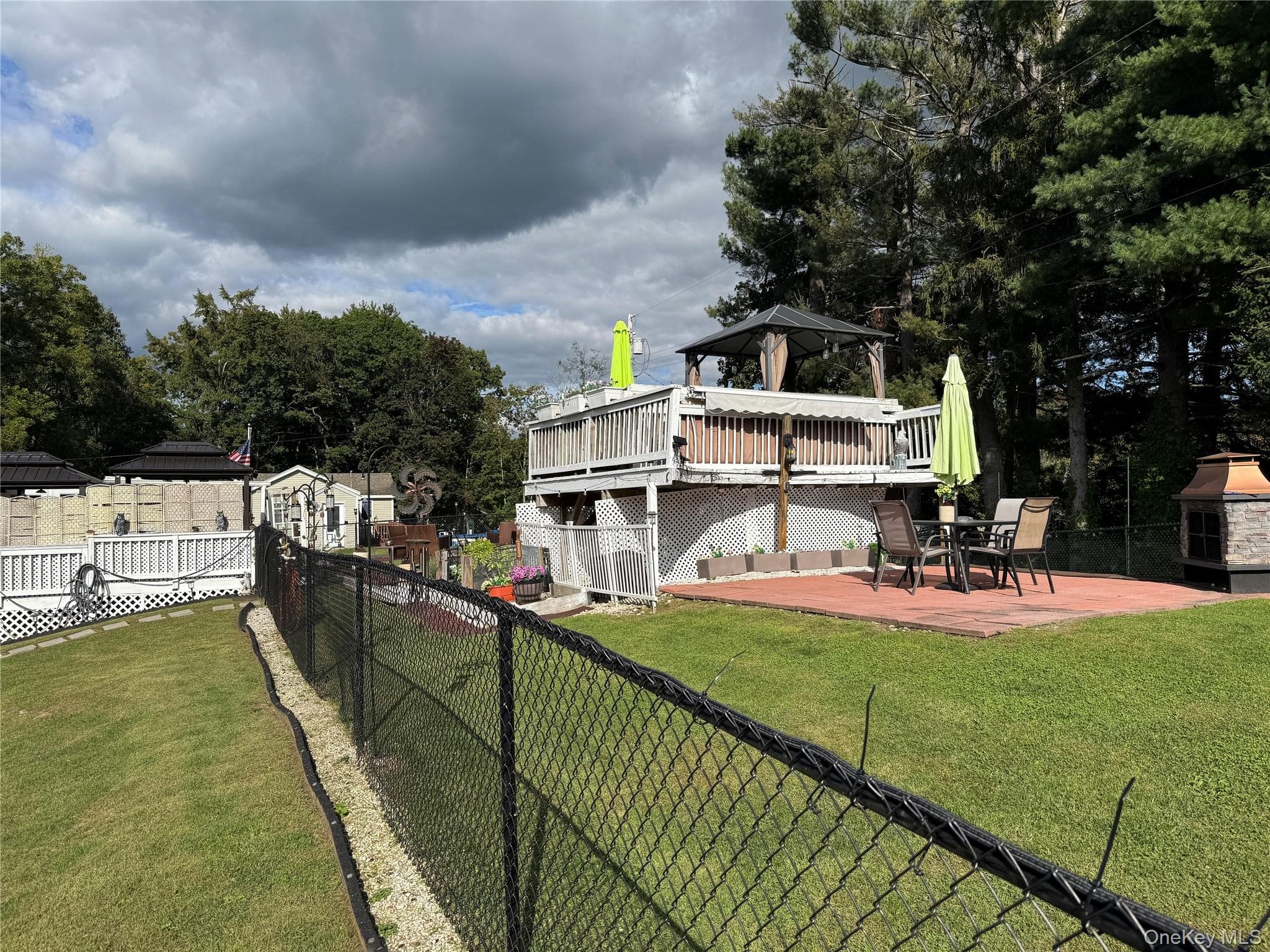 38 W Taconic Road thumbnail 23