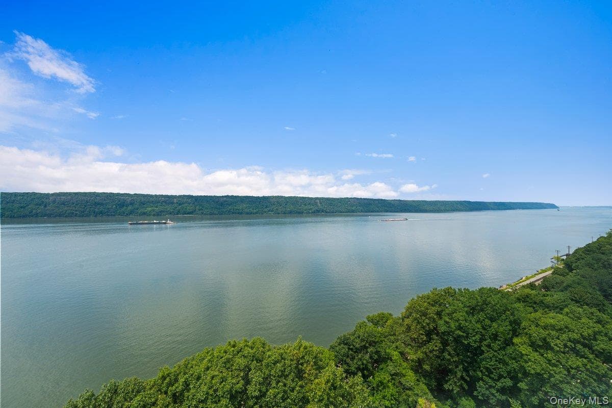 2575 Palisade Avenue Unit: 12AB thumbnail 31