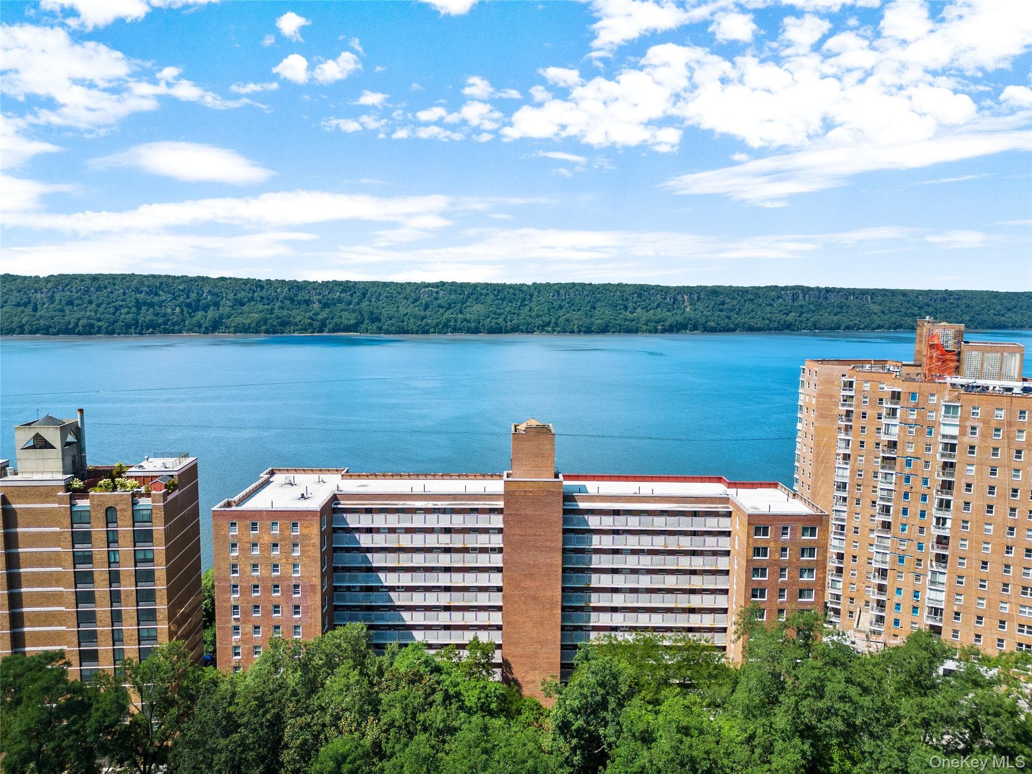 2575 Palisade Avenue Unit: 12AB thumbnail 43