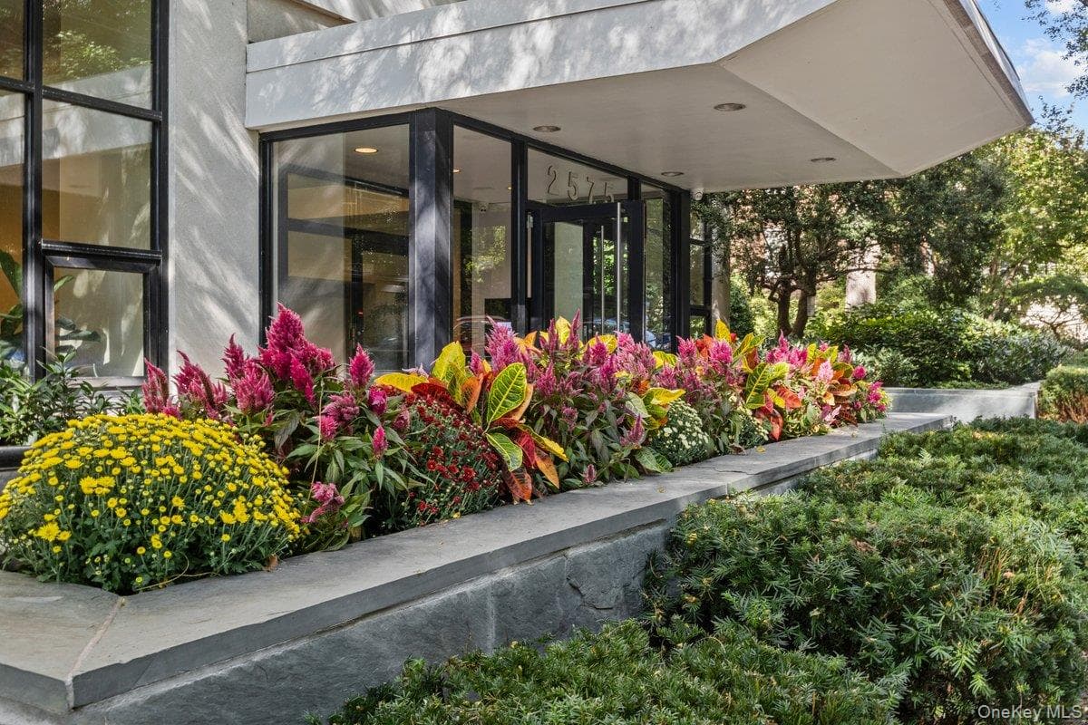 2575 Palisade Avenue Unit: 12AB thumbnail 40