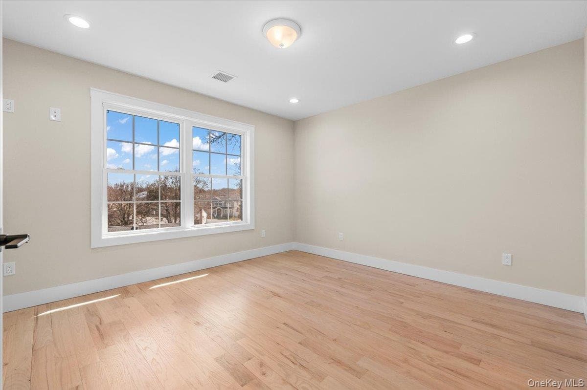 31 Cedar Drive thumbnail 25