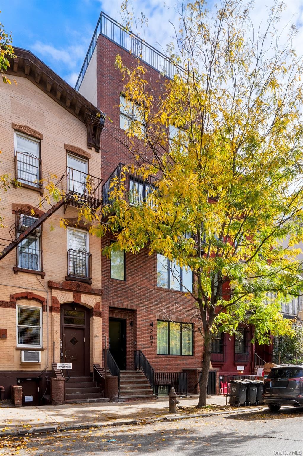 207 Lee Avenue thumbnail 2