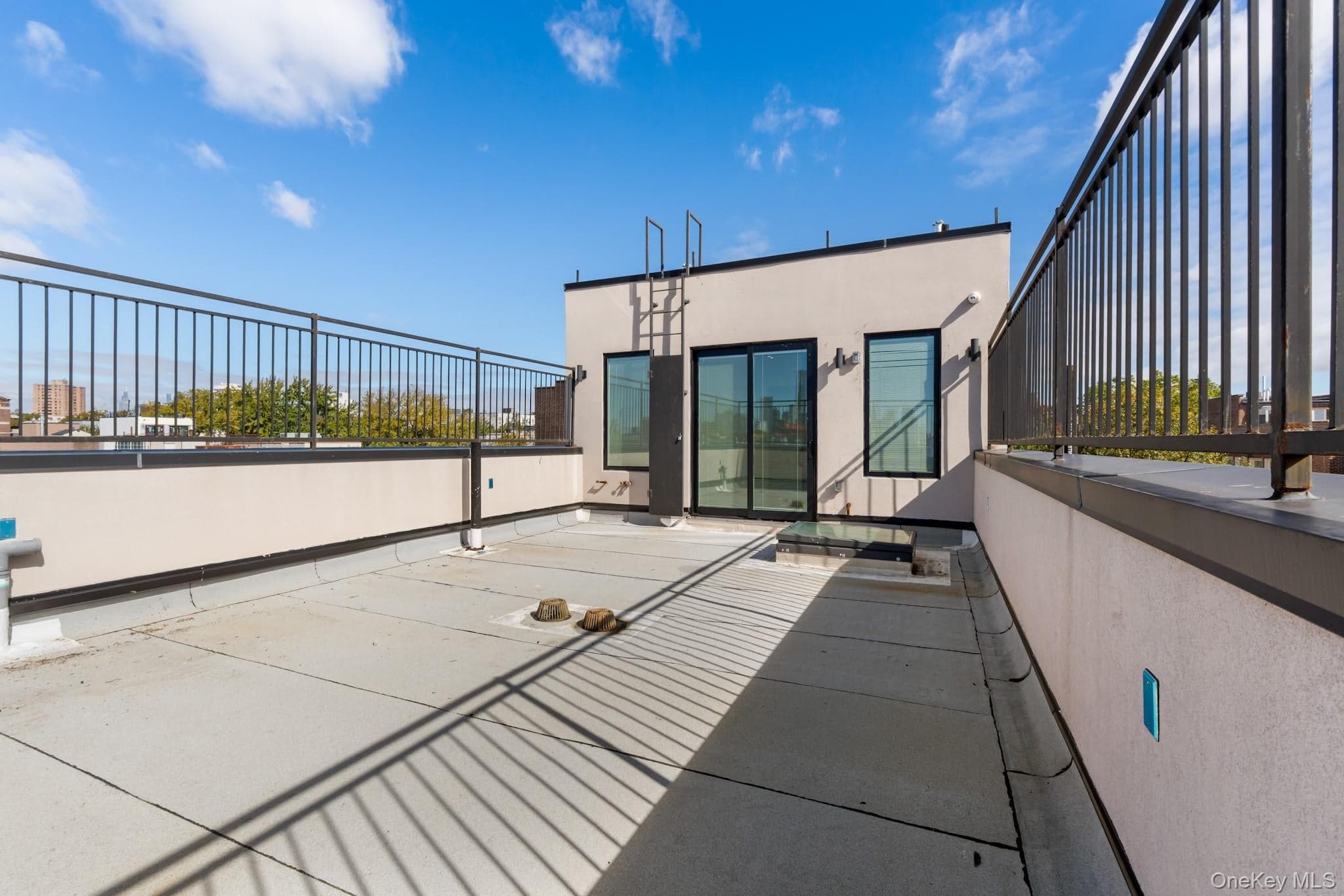 207 Lee Avenue thumbnail 40