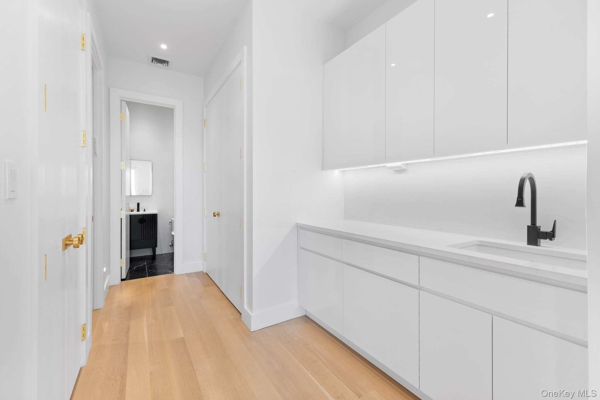 207 Lee Avenue thumbnail 33