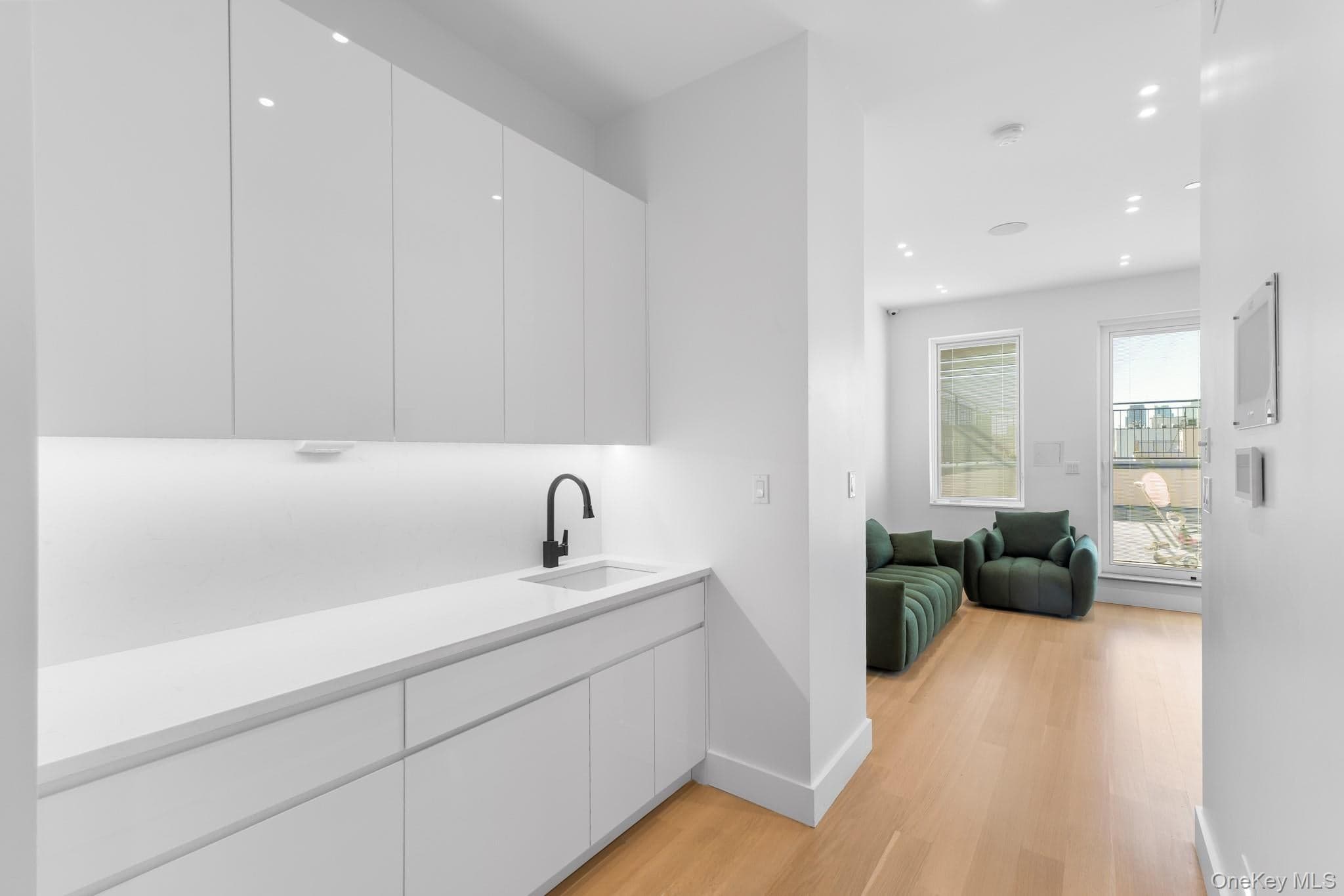 207 Lee Avenue thumbnail 34