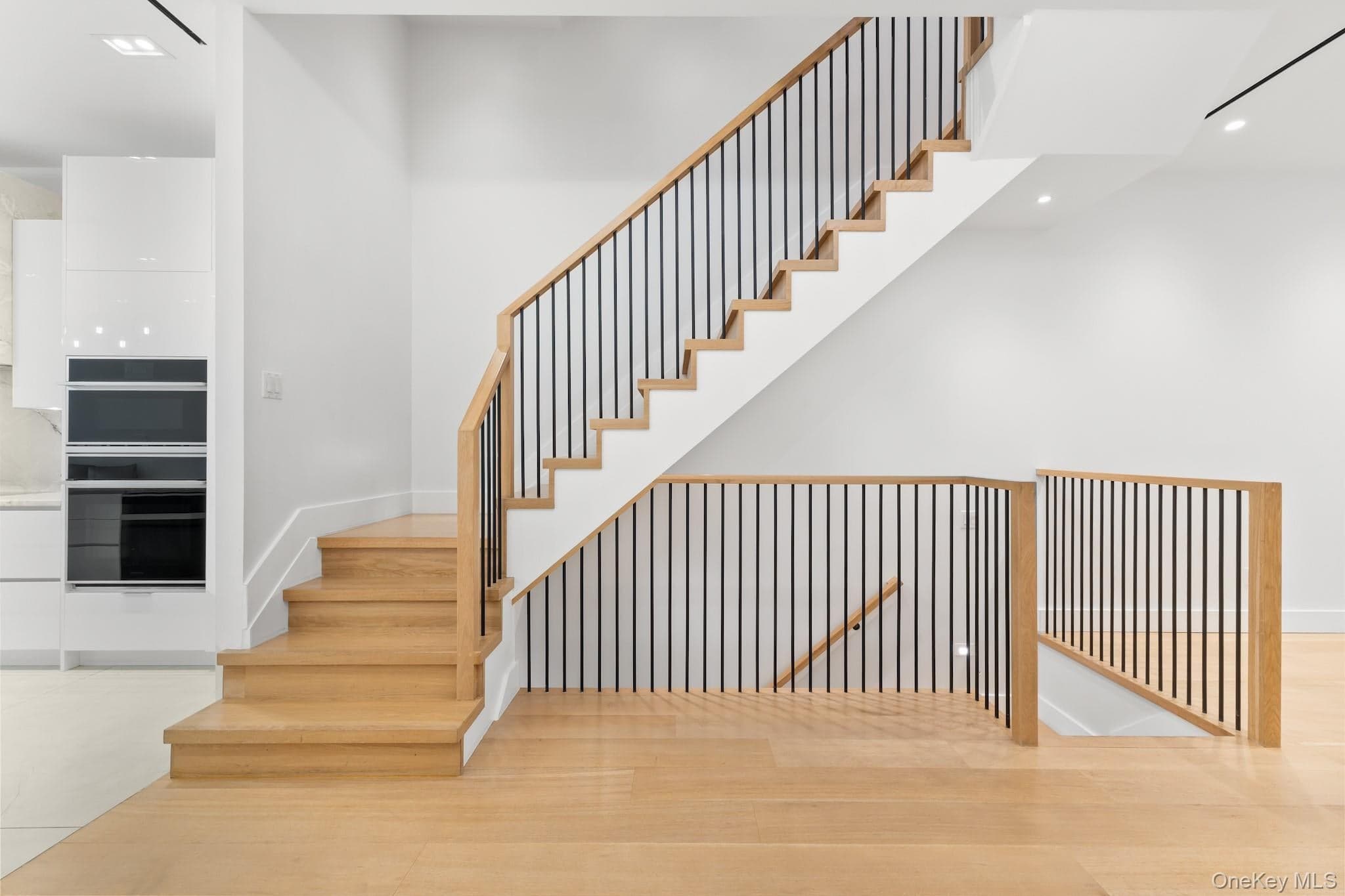 207 Lee Avenue thumbnail 9