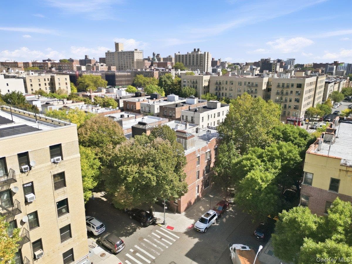 1098 Grant Avenue thumbnail 2