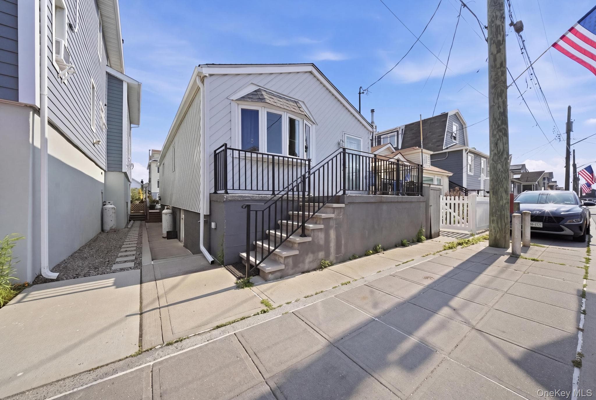 39 W 11th Road thumbnail 2