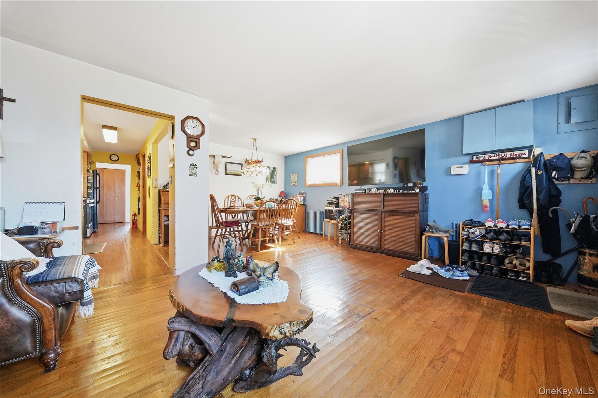 39 W 11th Road thumbnail 4