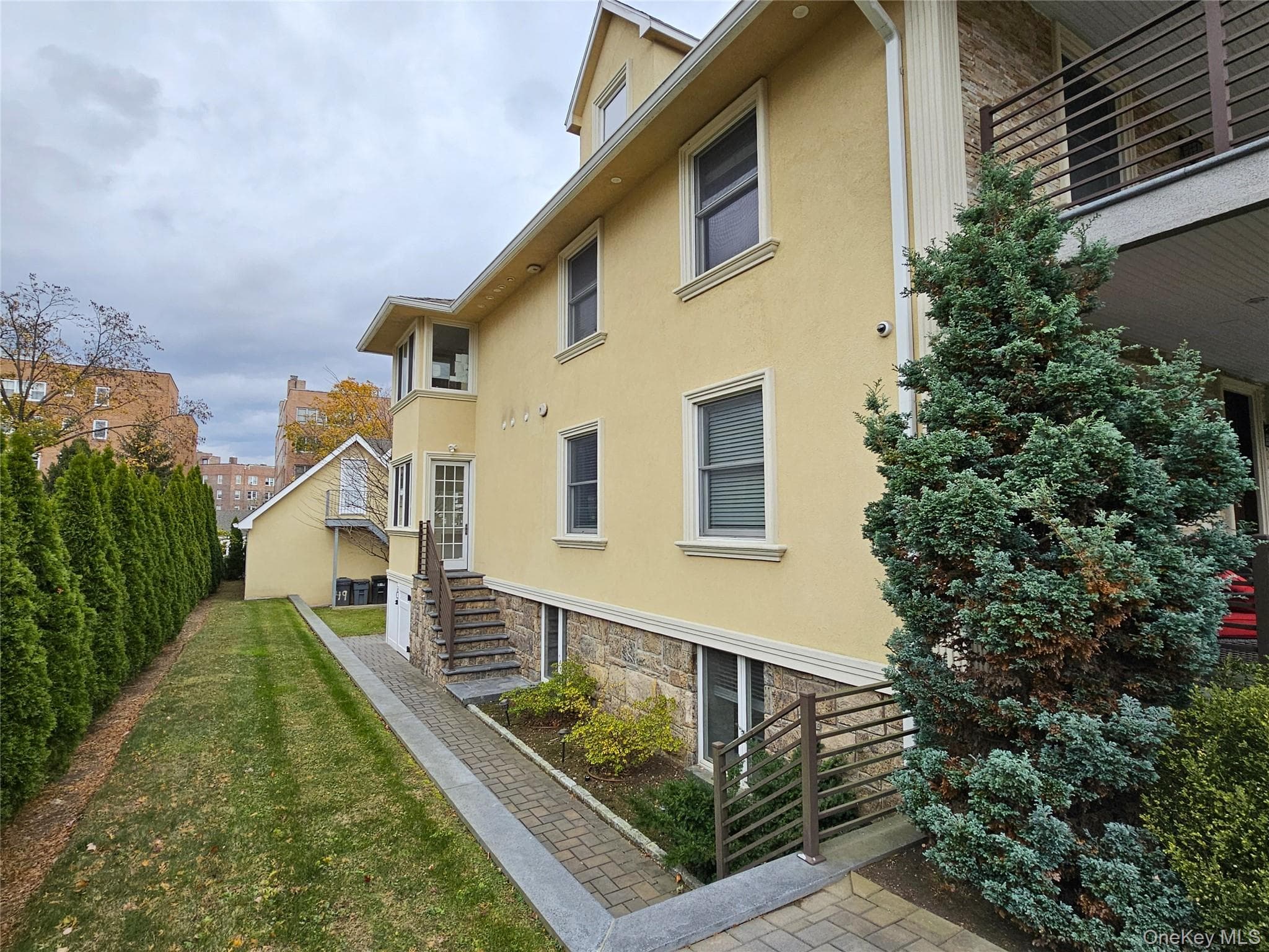 49 Greenridge Avenue thumbnail 41