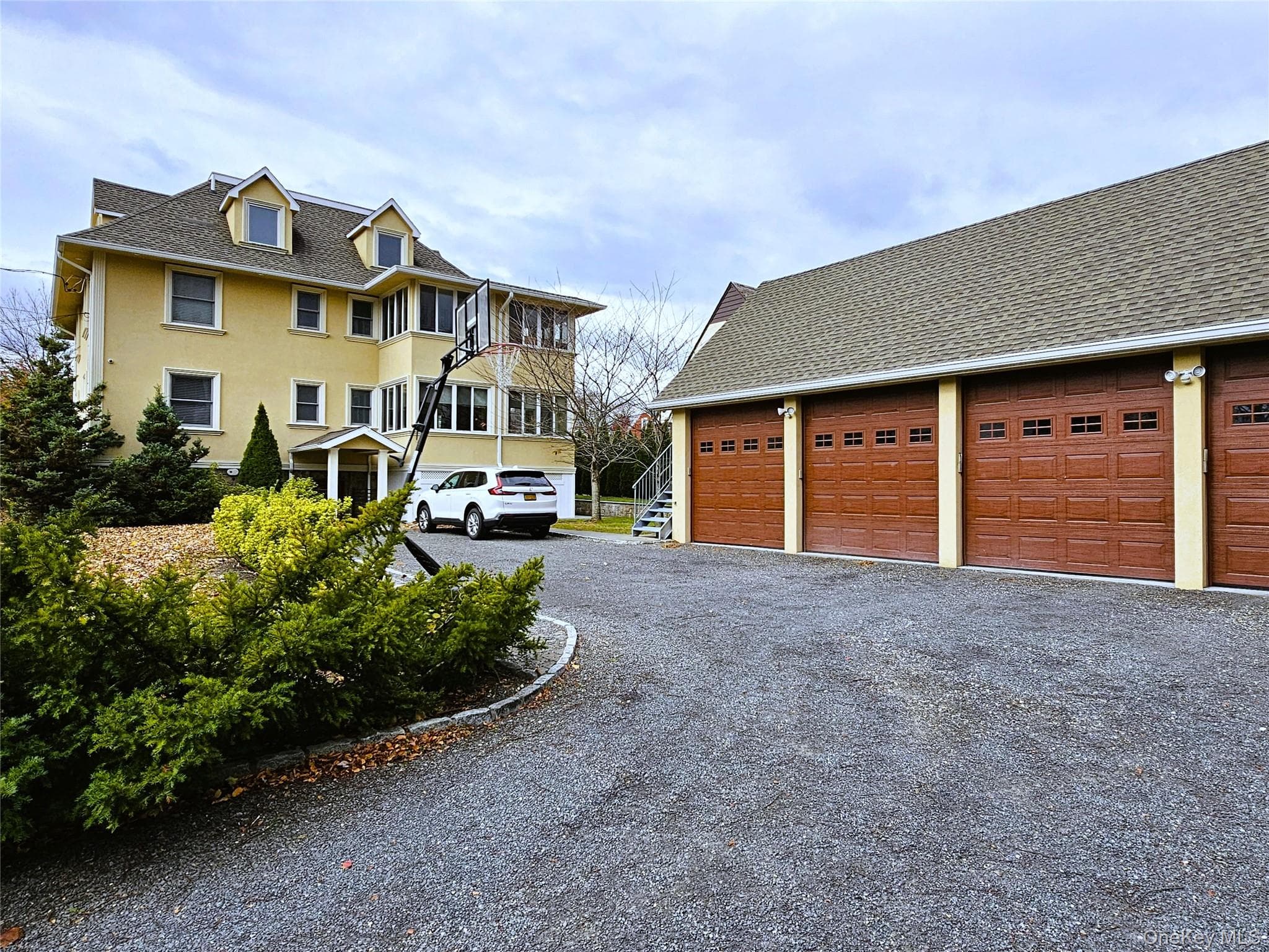 49 Greenridge Avenue thumbnail 44